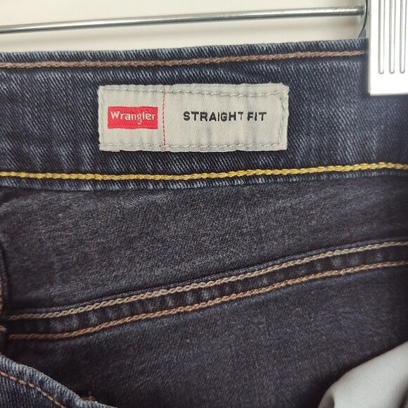 Wrangler Jeans Men's Size 29 x 30 Dark Wash Blue Straight Leg - Picture 8 of 10